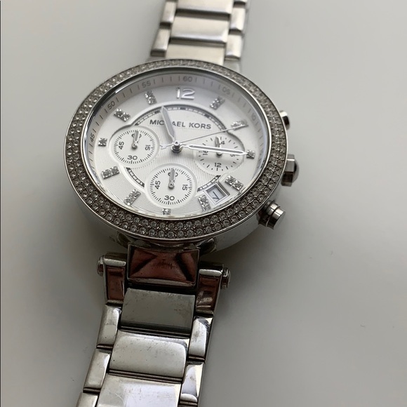 Michael Kors Watch - Picture 3 of 6